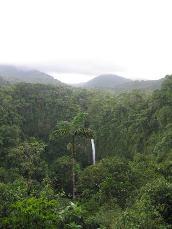 la fortuna waterfall