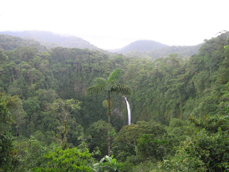 la fortuna waterfall